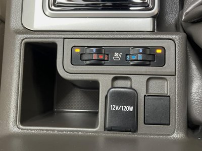 TOYOTA LAND CRUISER PRADO - 7