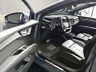 AUDI Q4 E-TRON - 10
