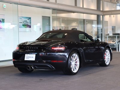 PORSCHE 718 BOXSTER - 7