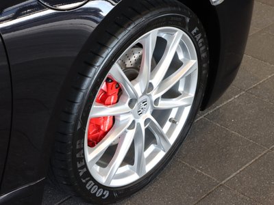 PORSCHE 718 BOXSTER - 10