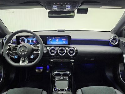 2025 Mercedes-BENZ A-CLASS 照片 4