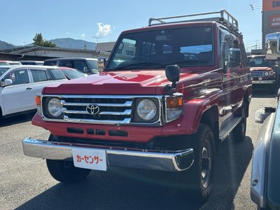 TOYOTA LAND CRUISER 70