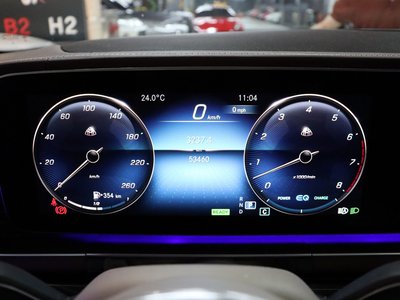 MERCEDES-BENZ GLS - 8