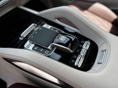 MERCEDES-BENZ GLS - 9