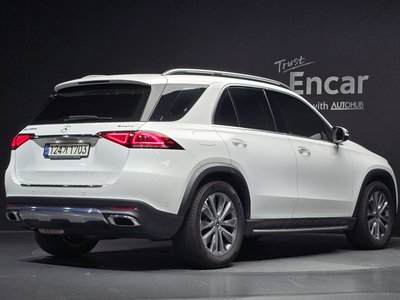 2021 Mercedes-BENZ GLE — фото 4