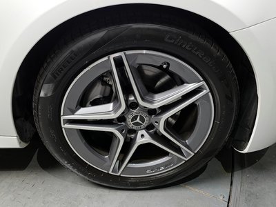 MERCEDES-BENZ E-CLASS - 6