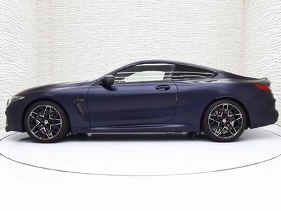 صورة 6 لـ 2023 BMW M8