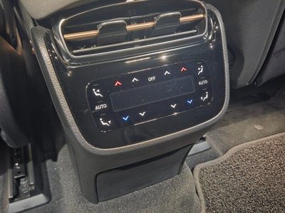 MERCEDES-BENZ EQS - 9