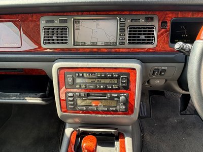 TOYOTA CENTURY - 3