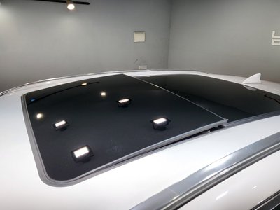 2023 Genesis GV70 — миниатюра 14