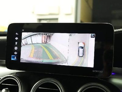 MERCEDES-BENZ GLC AMG - 9