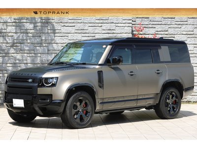 LAND ROVER DEFENDER - 1