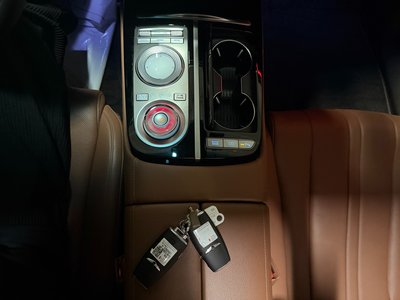 GENESIS G80 (RG3) - 10