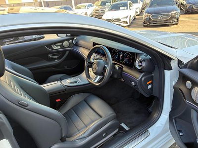MERCEDES-BENZ E-CLASS - 2