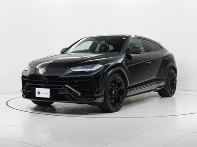 LAMBORGHINI URUS - 3