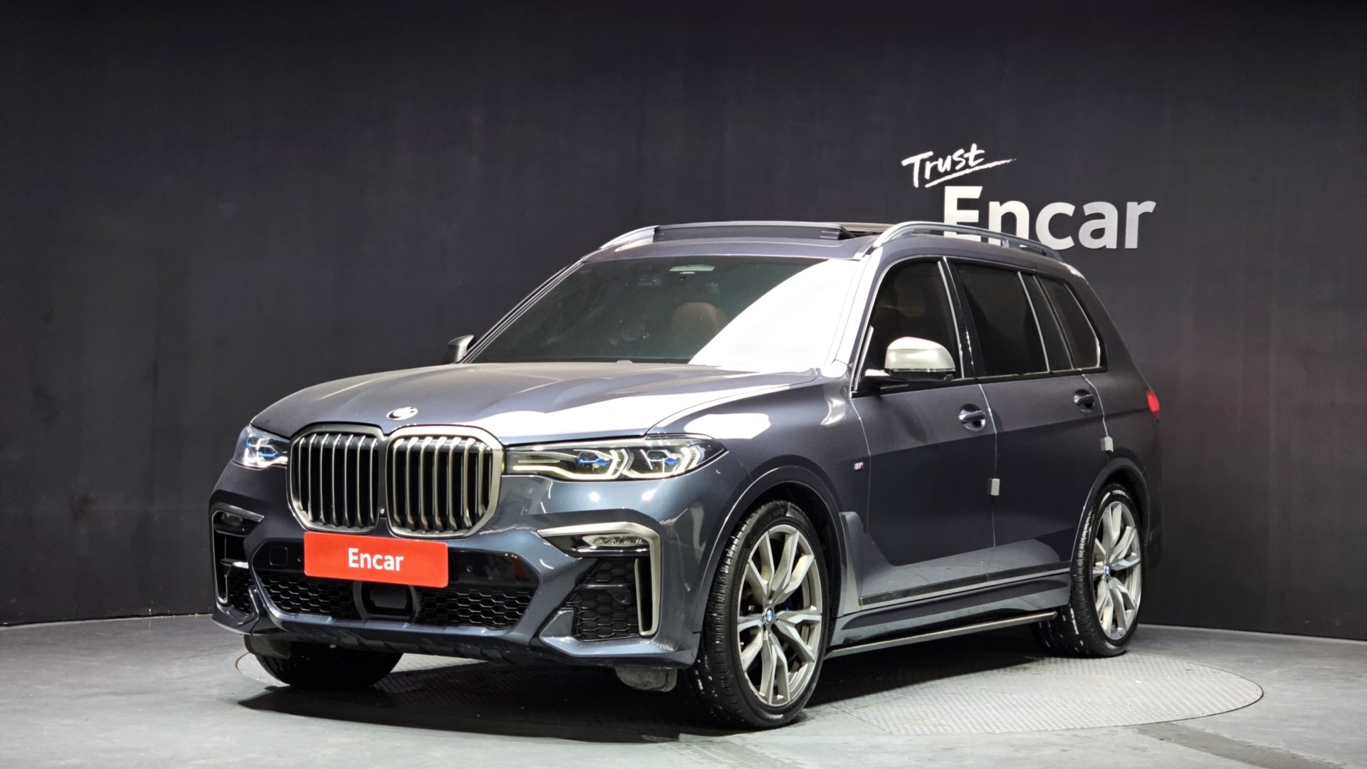 BMW X7 - View 1