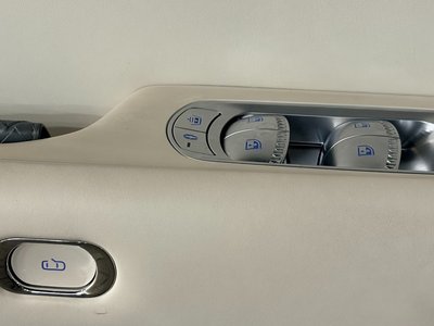 صورة مصغرة 17 لـ 2023 Genesis G90 (RS4)