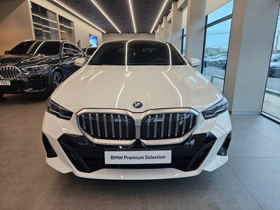 BMW I5 - 4