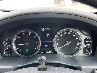 صورة مصغرة 16 لـ 2018 Toyota LAND CRUISER 200