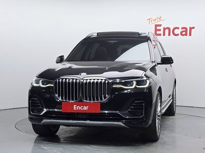 2021 BMW X7 照片 2