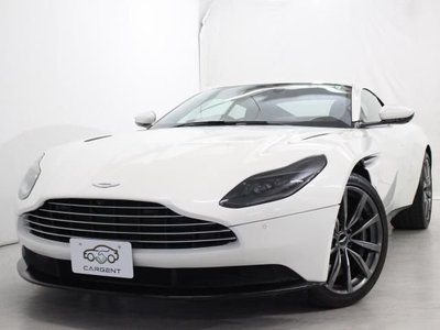 ASTON MARTIN DB11 - 1