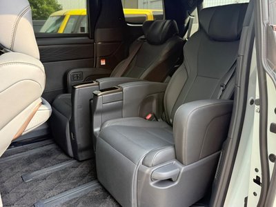 2025 TOYOTA ALPHARD 缩略图 22