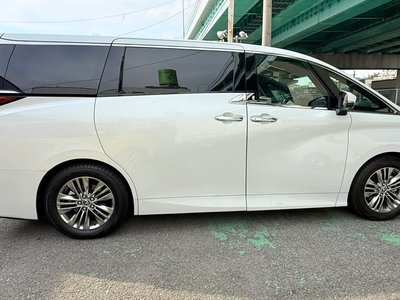 TOYOTA ALPHARD - 9