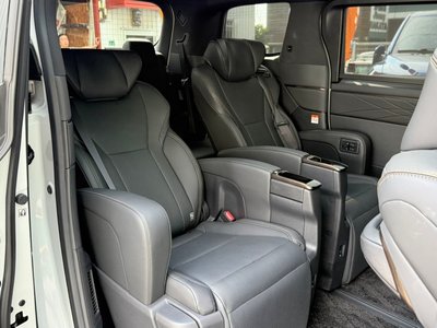 2025 TOYOTA ALPHARD 缩略图 19