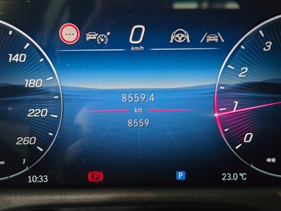 MERCEDES-BENZ E-CLASS - 8