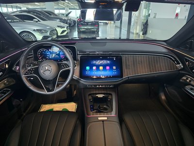MERCEDES-BENZ E-CLASS - 4