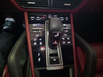 PORSCHE CAYENNE - 10