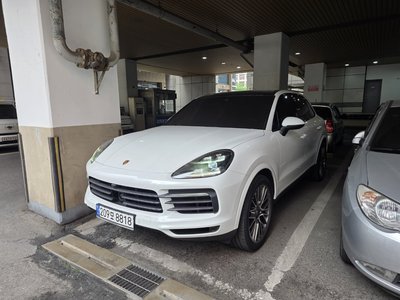 PORSCHE CAYENNE - 5