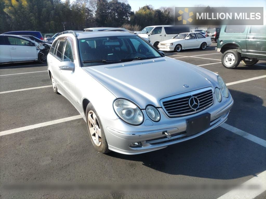 MERCEDES-BENZ E-CLASS - View 1