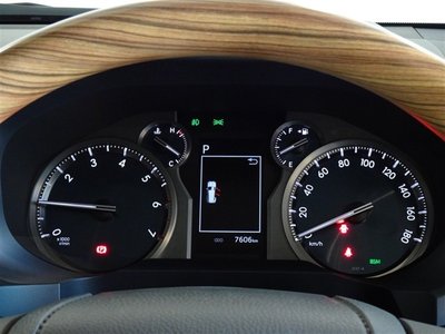 TOYOTA LAND CRUISER PRADO - 10