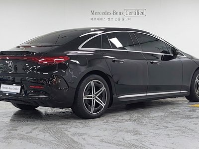 MERCEDES-BENZ EQE - 5