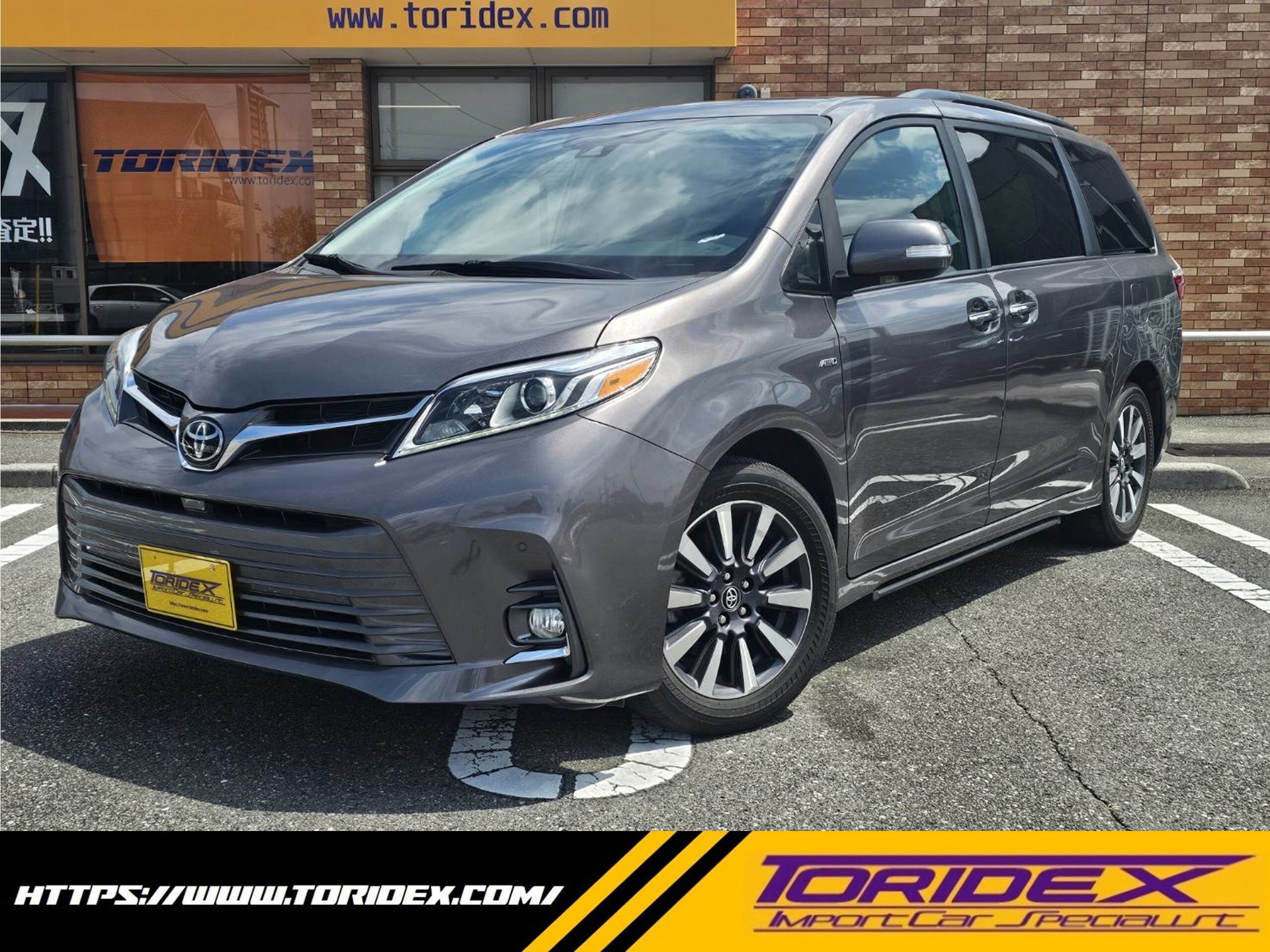 TOYOTA SIENA - View 1