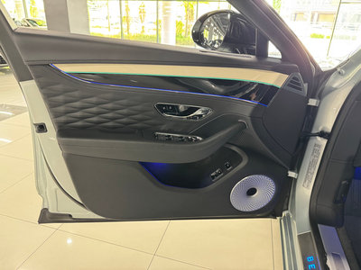 2023 Bentley FLYING SPUR 照片 4