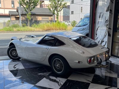 TOYOTA 2000GT - 7