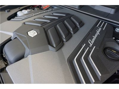 2025 Lamborghini URUS thumbnail 43