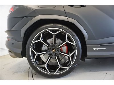 2025 Lamborghini URUS thumbnail 35