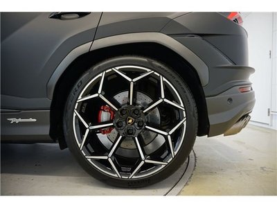 2025 Lamborghini URUS thumbnail 37
