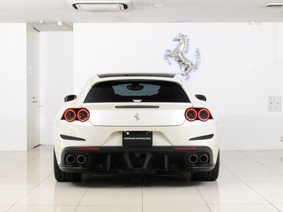 صورة 6 لـ 2018 Ferrari GTC4 LUSSO