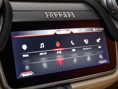صورة مصغرة 13 لـ 2018 Ferrari GTC4 LUSSO