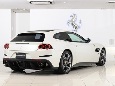 صورة 7 لـ 2018 Ferrari GTC4 LUSSO