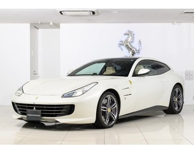 صورة 1 لـ 2018 Ferrari GTC4 LUSSO