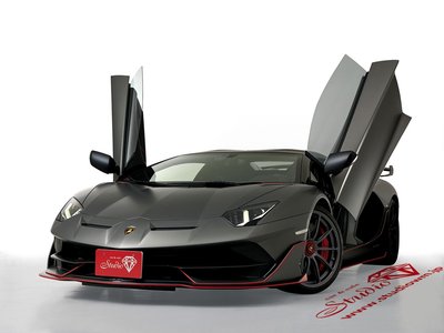 LAMBORGHINI AVENTADOR ROADSTER - 1