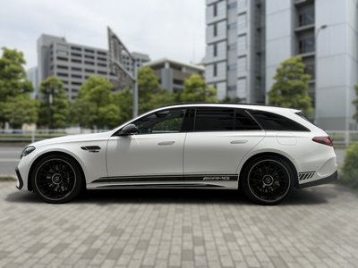 MERCEDES-BENZ E-CLASS AMG - 6