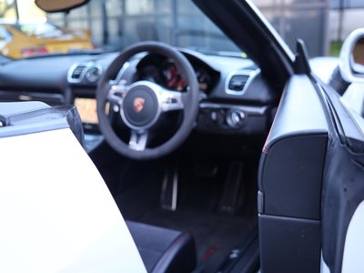 2015 Porsche BOXSTER thumbnail 26
