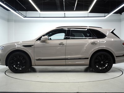 BENTLEY BENTAYGA - 8