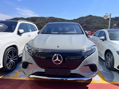 MERCEDES-BENZ EQS - 10